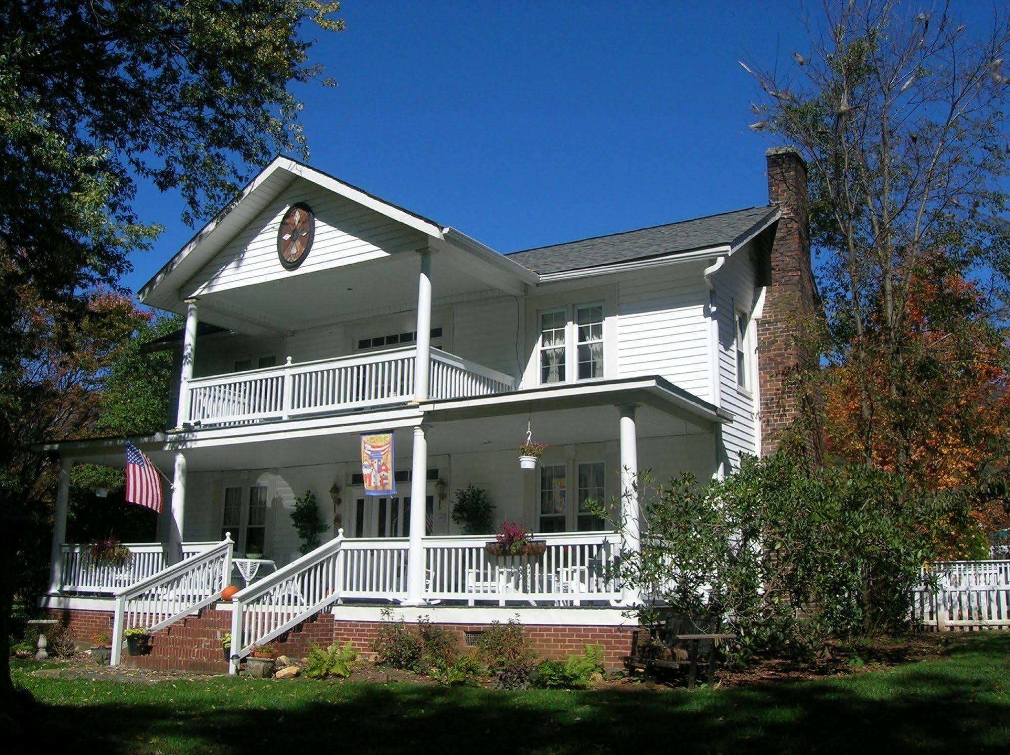 Buffalo Tavern Bed And Breakfast West Jefferson Exterior foto